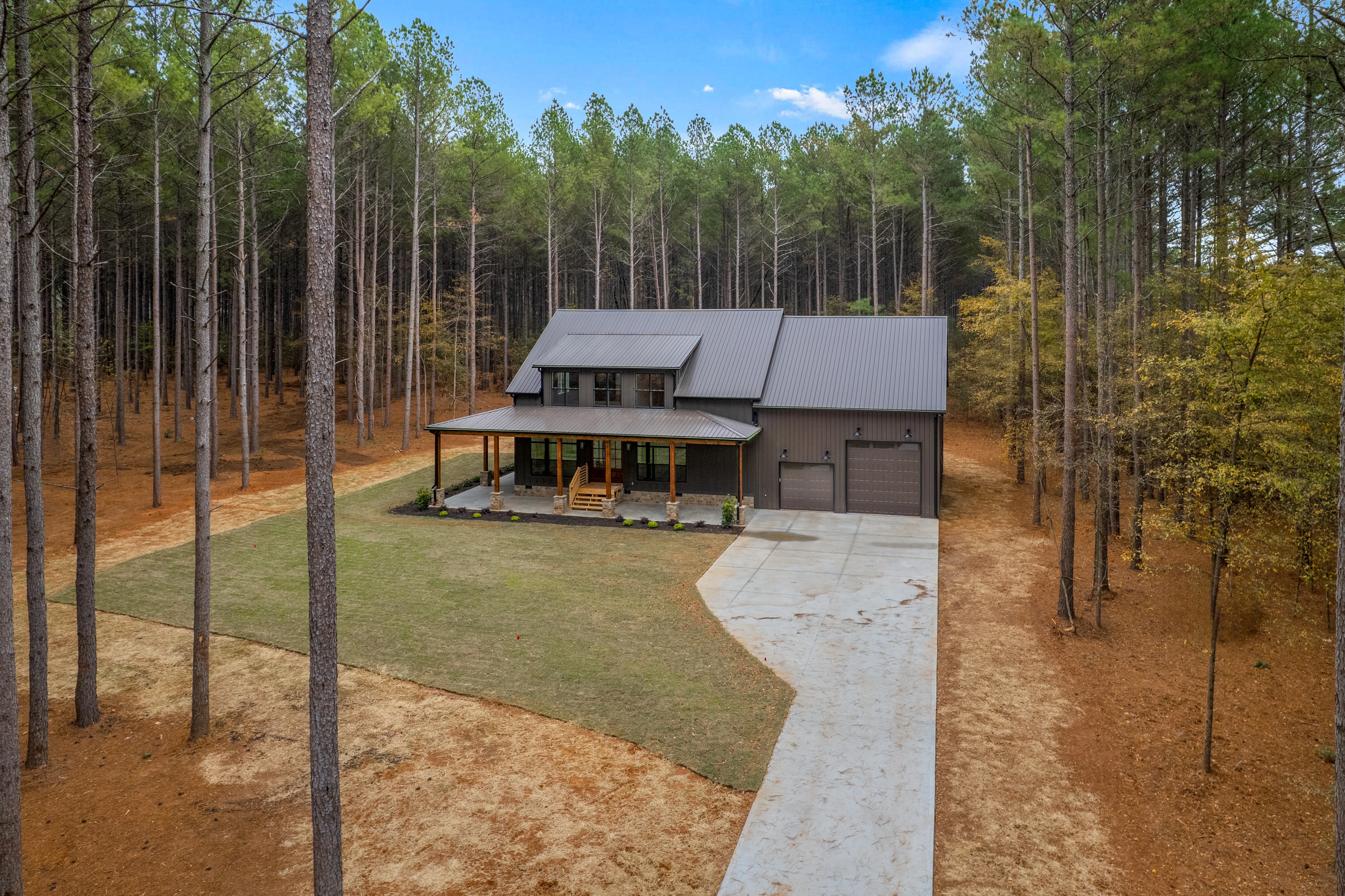 HPZ-22019 Linda Barndominium House Plan - Image 6