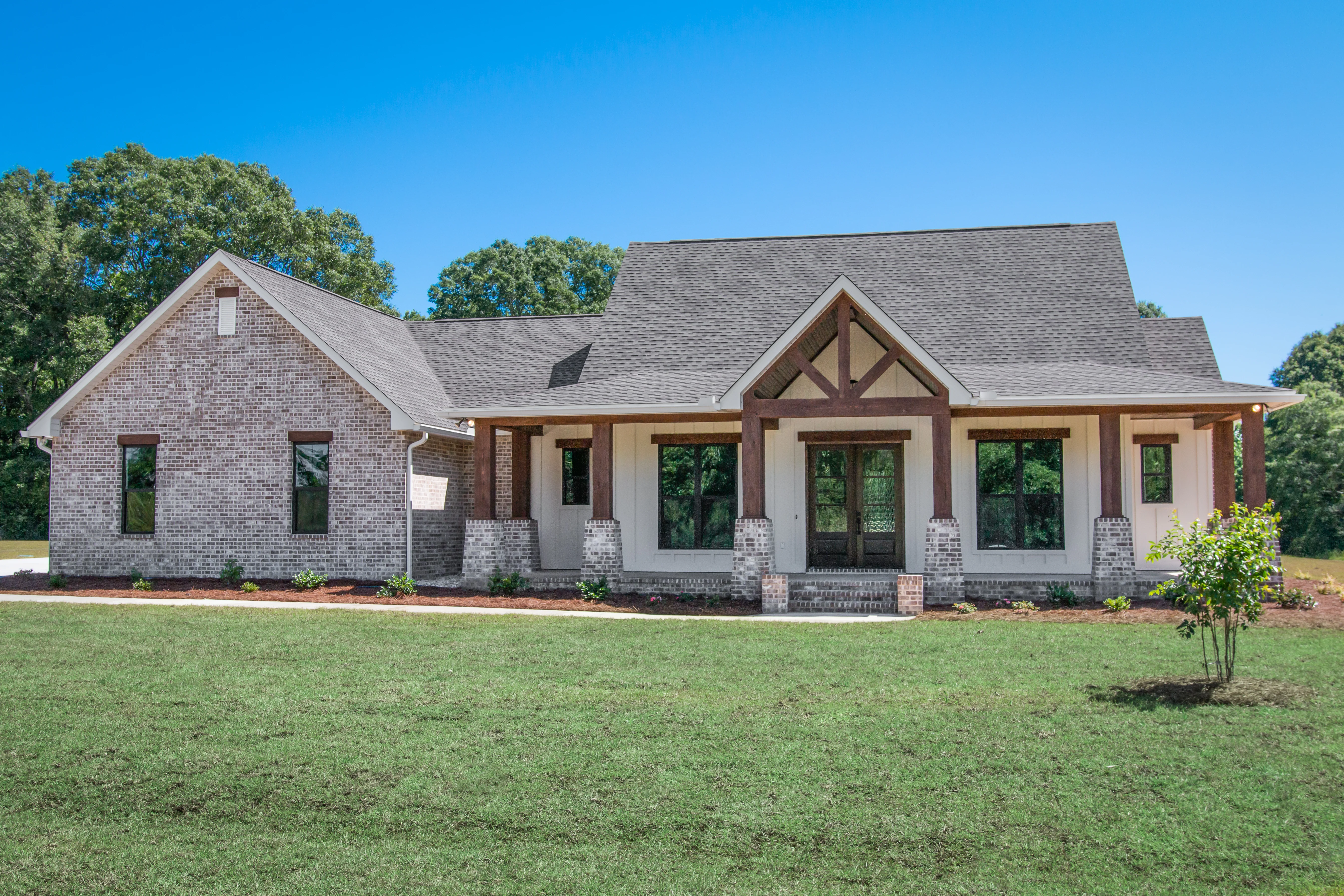 HPZ-26004 Donna Farmhouse Plan - Image 3