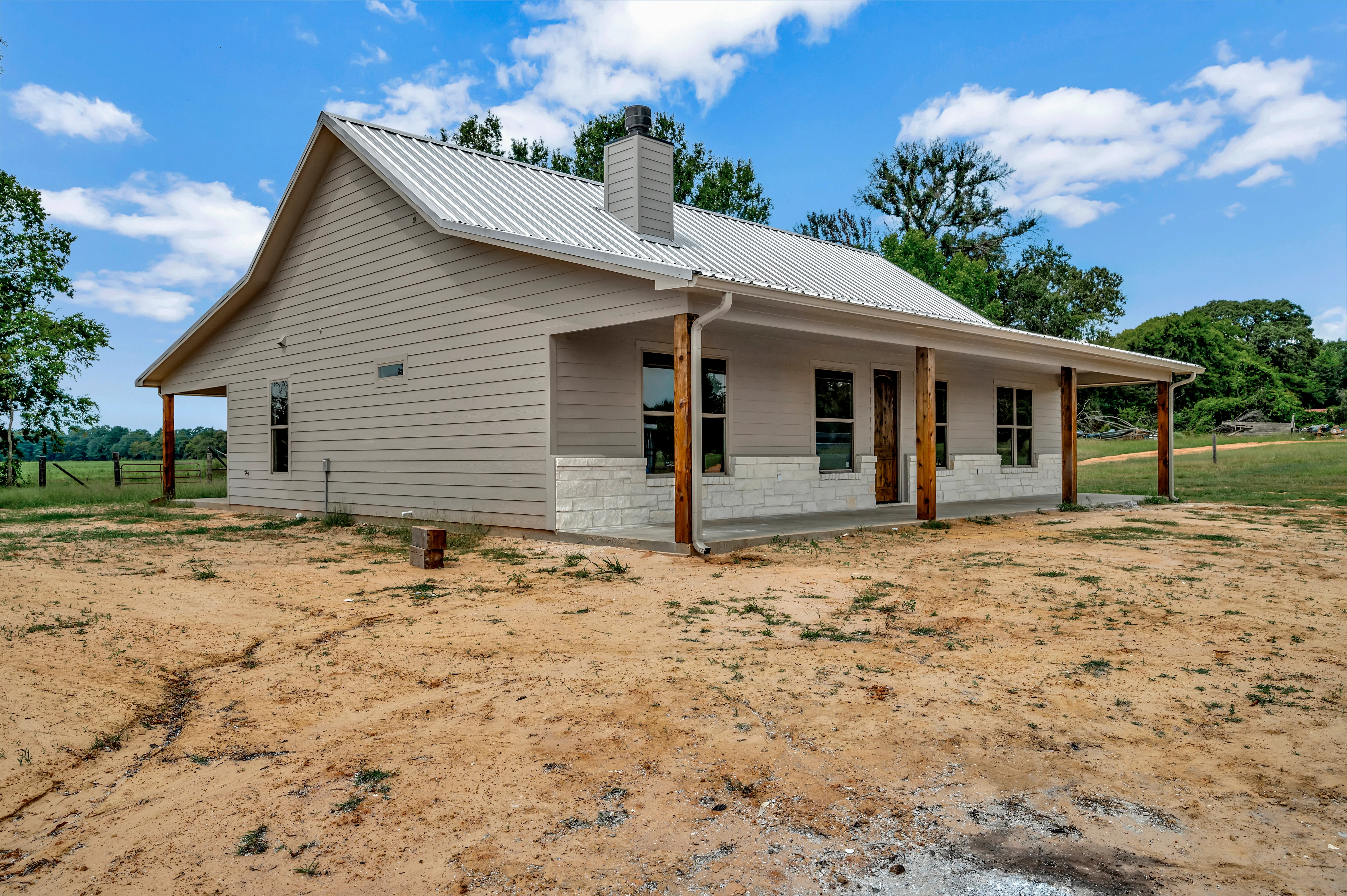 RP-10005 Hopkins Barndominium House Plan - Image 2